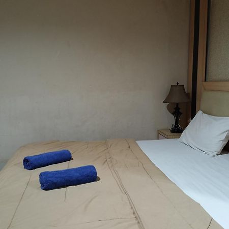 Oyo 93665 Puri Homestay Kendari Ngoại thất bức ảnh