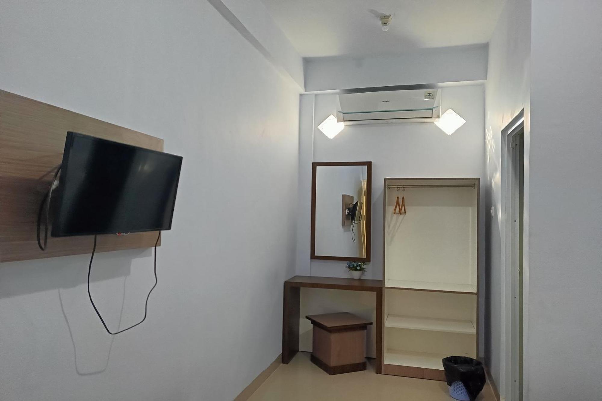 Oyo 93665 Puri Homestay Kendari Ngoại thất bức ảnh